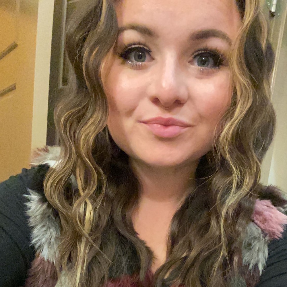 Meet your Posher, Hannah